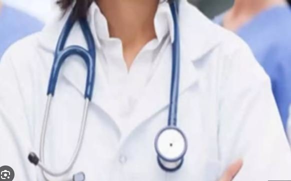 Specialist Medical Officer :